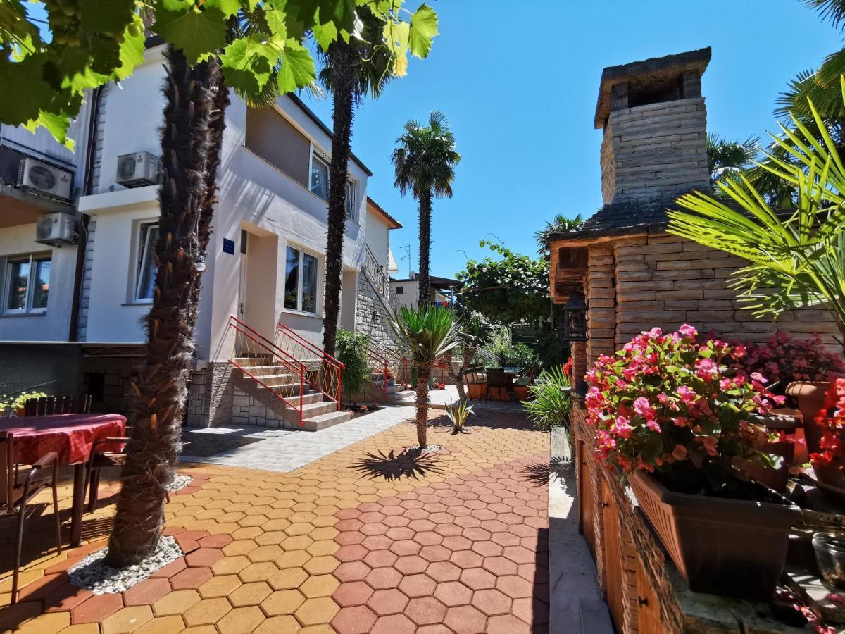 App & Room Le Palme Умаг Екстер'єр фото