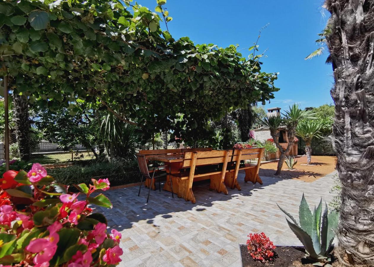 App & Room Le Palme Умаг Екстер'єр фото