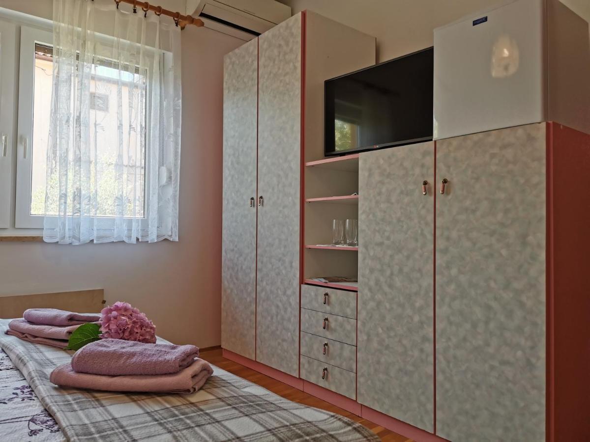 App & Room Le Palme Умаг Екстер'єр фото